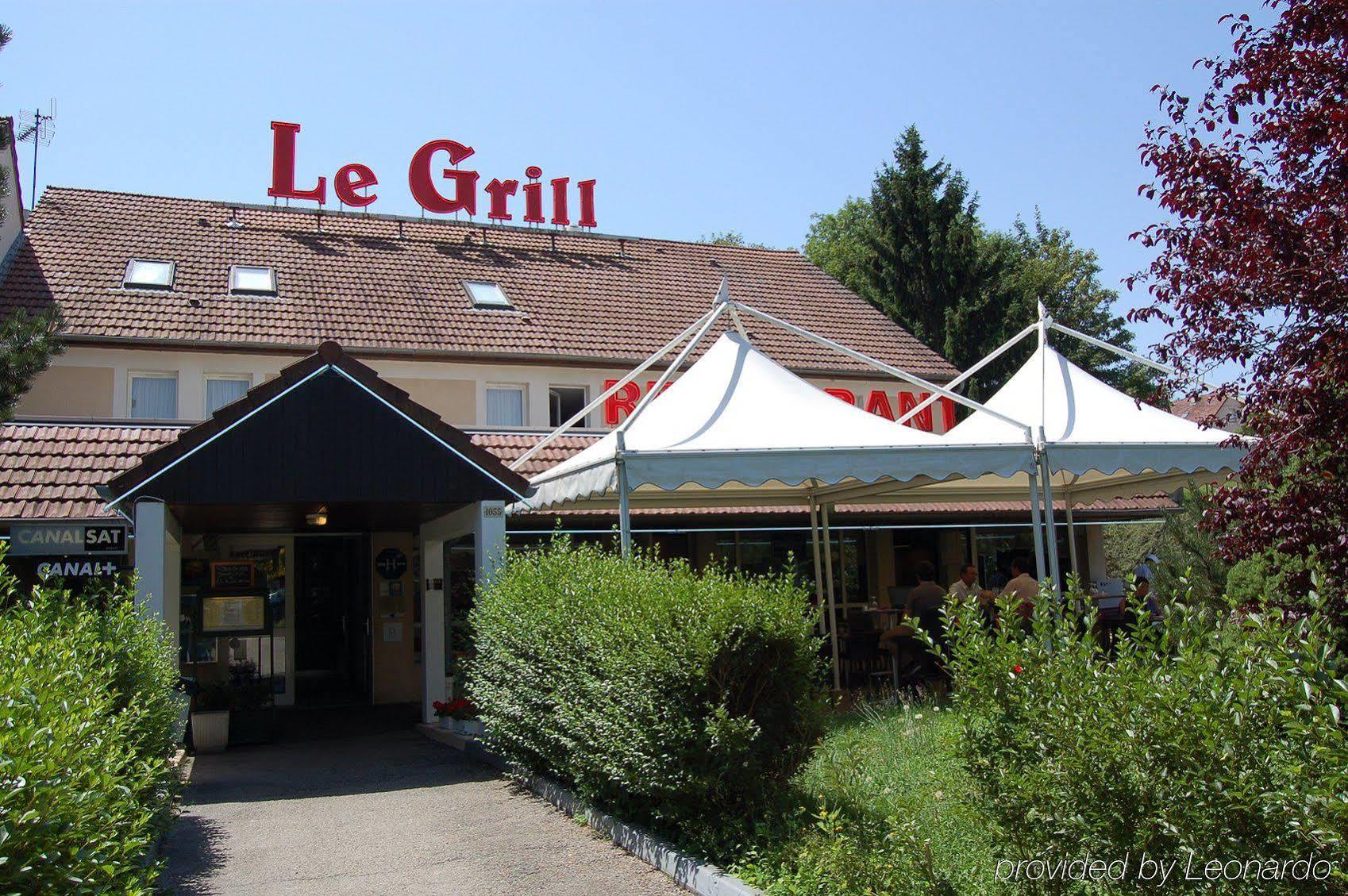 Logis Hotel Lons-Le-Saunier - Restaurant Le Grill Exteriör bild